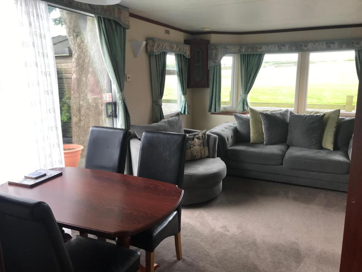 The Fox Inn, Roxby, Static Caravan Ngoại thất bức ảnh